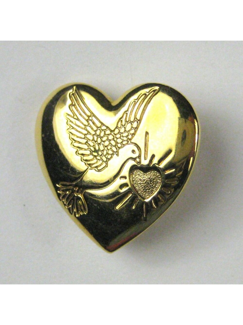 Heart Dove Bird Variety Club Gloldtone Brooch 1 in Pin Women Men